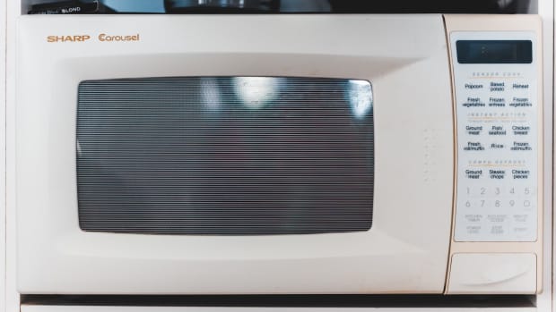 Review of the Toshiba 7-in-1 Premium Microwave With Air Fryer - Dengarden