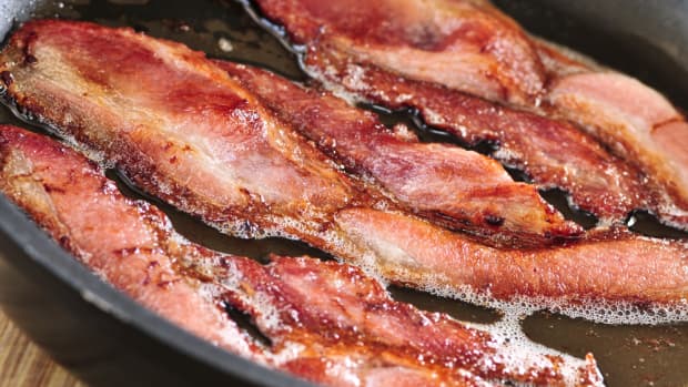 How to Use Bacon Grease • Six Dollar Family