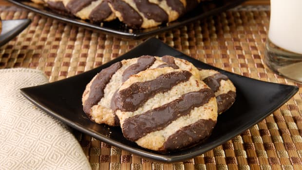Brown Sugar Maple Cookie Pie. - Half Baked Harvest