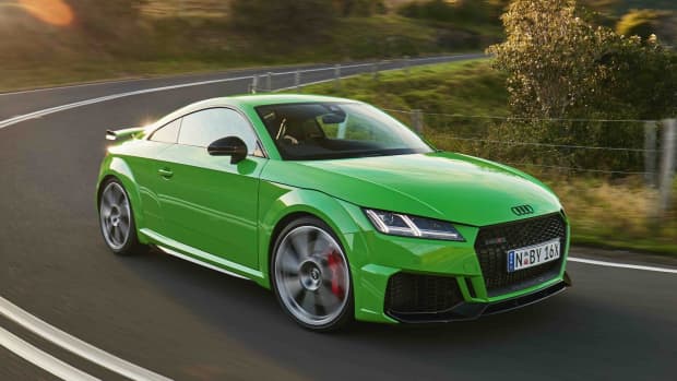 audi-tt-rs-coupe-baby-audi-r8