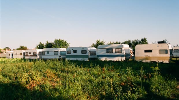 why-buying-a-20-year-old-motor-home-is-risky