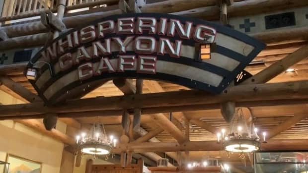 review-of-whispering-canyon-cafe-at-the-wilderness-lodge