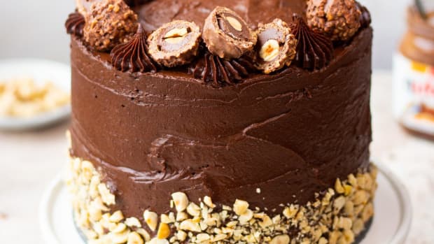 ferrerro-rocher-chocolate-cake-recipes-for-dessert