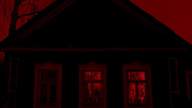 5-things-you-should-never-do-if-you-suspect-your-home-is-haunted