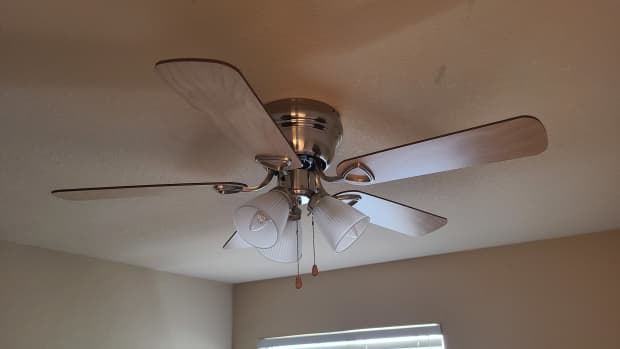 how-to-balance-a-ceiling-fan-using-a-coin