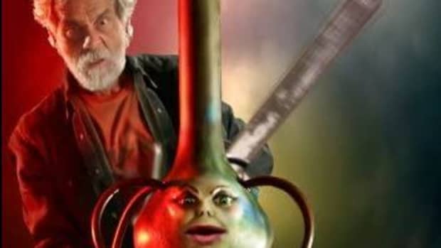 it-came-from-the-bargain-bin-evil-bong-2006