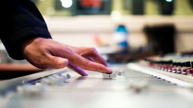 your-guide-to-getting-started-in-the-sound-engineering-business