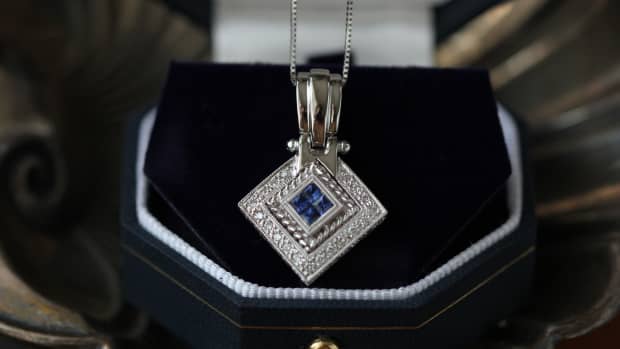 lab-made-diamonds-trending-as-an-eco-friendlier-diamond-rarecarat