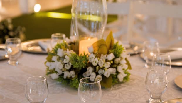 mercury-glasswhat-is-it-how-to-use-it-for-your-wedding-decor