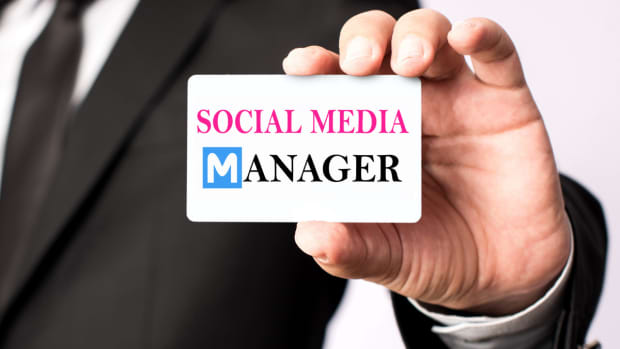 reasons-to-hire-a-professional-social-media-manager