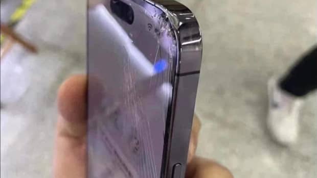 newly-released-iphone-14-pro-max-when-peeling-the-stamp
