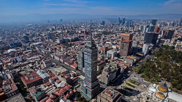 a-history-of-mexico-city-the-sinking-megalopolis