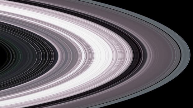 what-has-the-cassini-huygens-spacecraft-discovered-about-saturns-rings