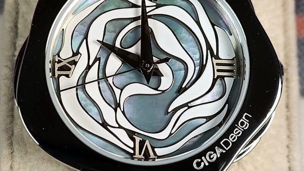 review-of-the-ciga-design-denmark-rose-quartz-watch