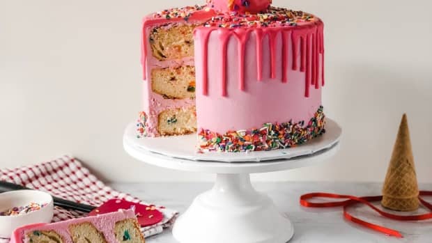 cake-decorating-basics-recipes-for-decorating-mediums