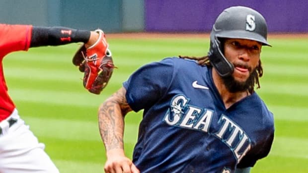 seattles-infield-quandary-made-worse-by-gms-recent-remarks