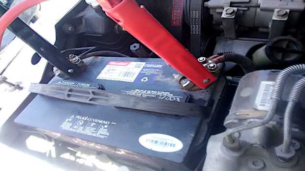charging-a-car-battery-safely