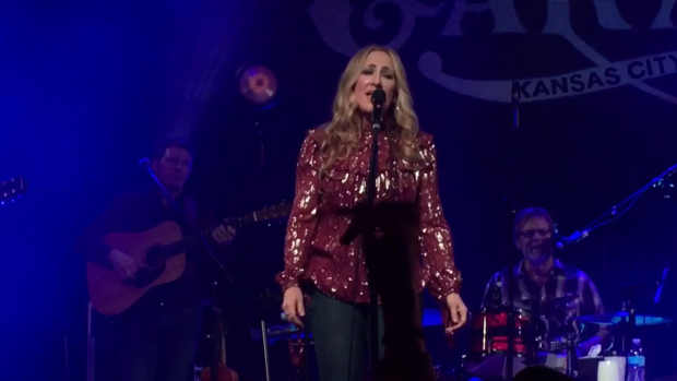 country-songs-about-parenthood