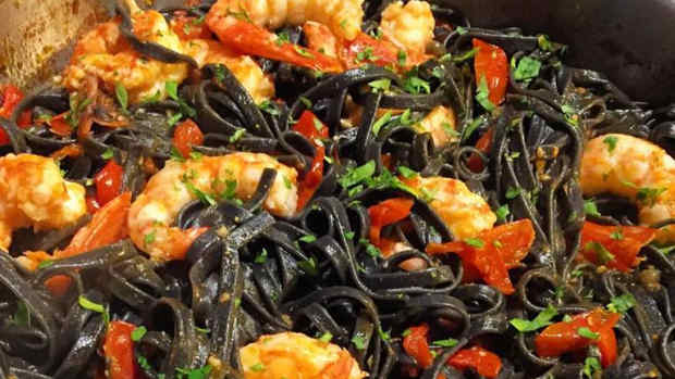 florence-italy-easy-delicious-shrimp-pasta