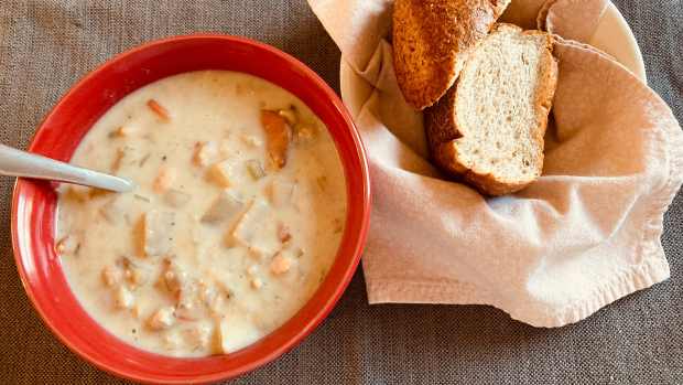 easy-seafood-chowder