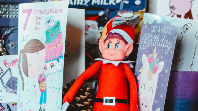 Mom Comes Up With Genius Answer When Daughter Asks Why Elf On The Shelf ...