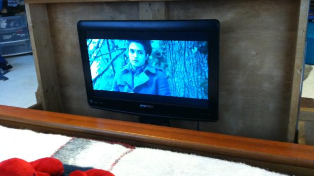 diy-tv-lift
