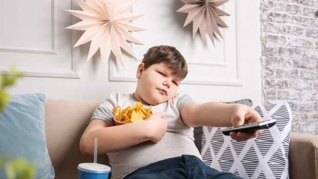 how-to-help-an-overweight-child-10-dos-and-donts-for-concerned-moms-and-dads