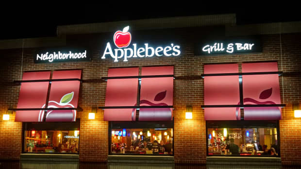 Applebee's Exterior