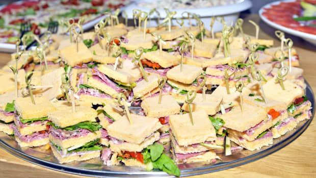Custom Sandwich Tray Order From Walmart Doesn t Quite Turn Out As custom-sandwich-tray-order-from-walmart-doesn-t-quite-turn-out-as