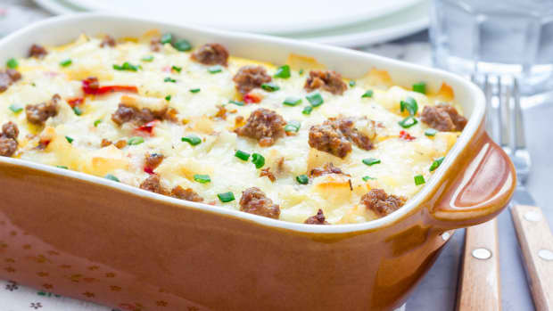 Easy 'Christmas Morning Breakfast Casserole' Is a Serious Crowd-Pleaser