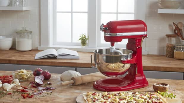 Pictured above is the Kitchen Aid Stand Mixer in Empire Red.