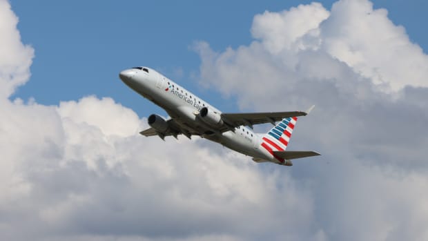 Watch: American Airlines Plane Engine Catches Fire in Harrowing Video - WanderWisdom News