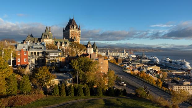 Mall In Quebec Includes Giant Indoor Theme Park Complete With ...