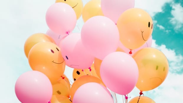 pink and yellow balloons