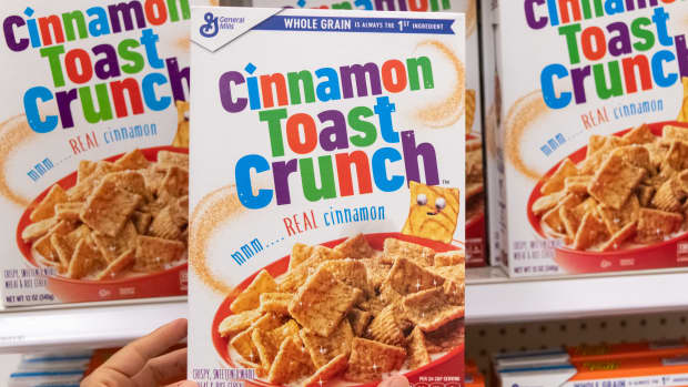 Man's Review of 'Cinna Fuego Toast Crunch' Has Surprising Outcome ...