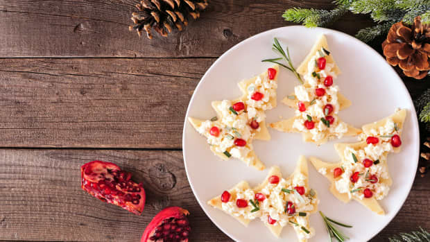 That's the cheese flower maker!! It's made by Boska and it was a huge hit  for our Christmas Day appetizers! You can find them on    Little House Big Alaska