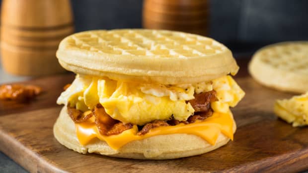 Stepmom's 'Cinnamon Waffle Breakfast Sandwich' Is Causing Quite the ...