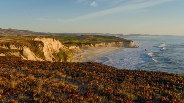 Tsunami warning half moon bay california