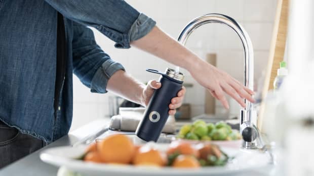 Drinking Fountain in Spain That Serves Free Red Wine Is a Dream Come True -  Delishably News