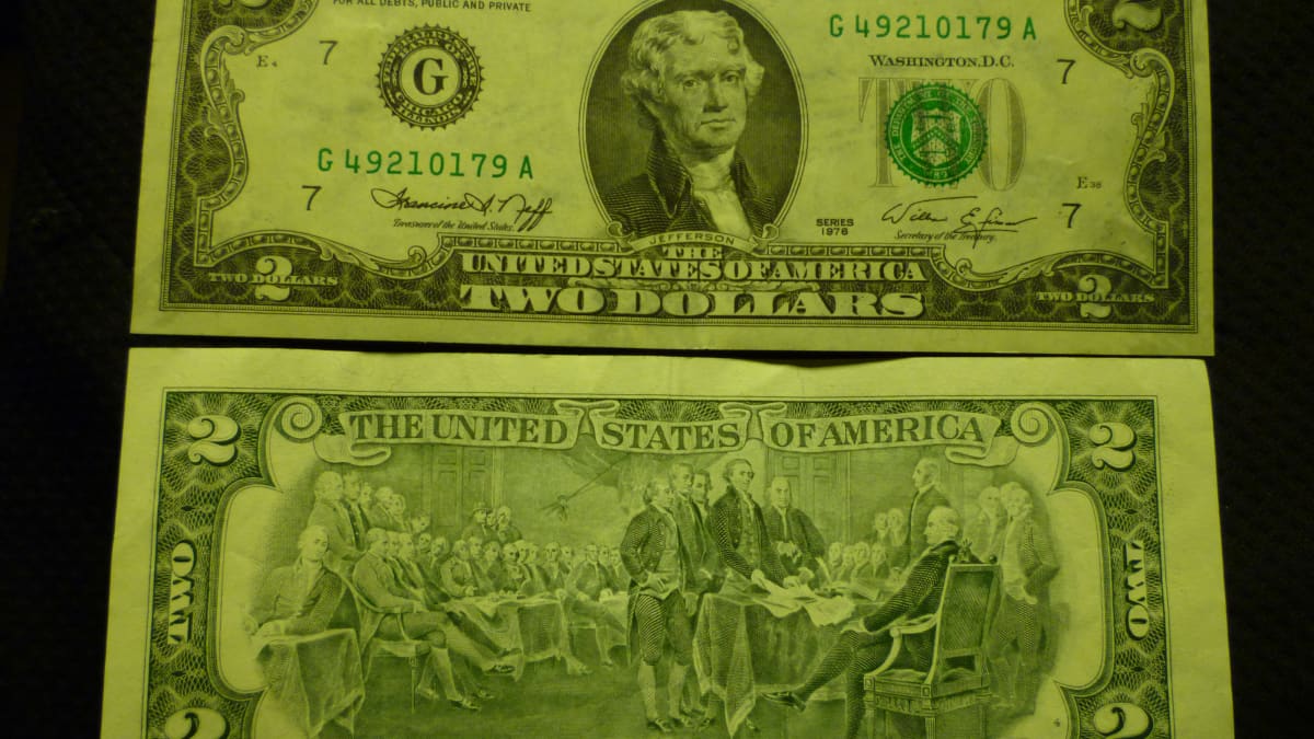How Much Is a Two Dollar Bill Worth? - HobbyLark