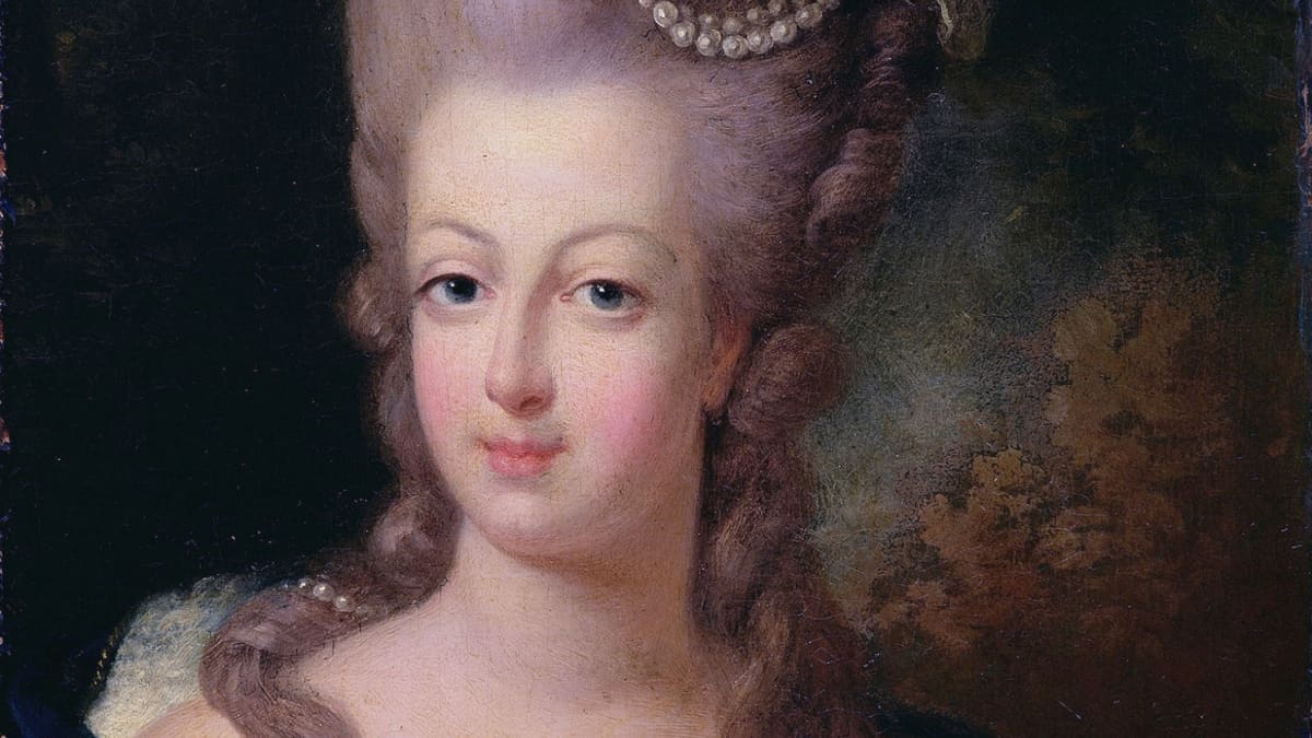 The History Of Coiffure In The XVIII Century.