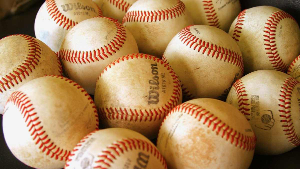 Tips For Baseball Tryouts What Coaches Are Really Looking For Howtheyplay