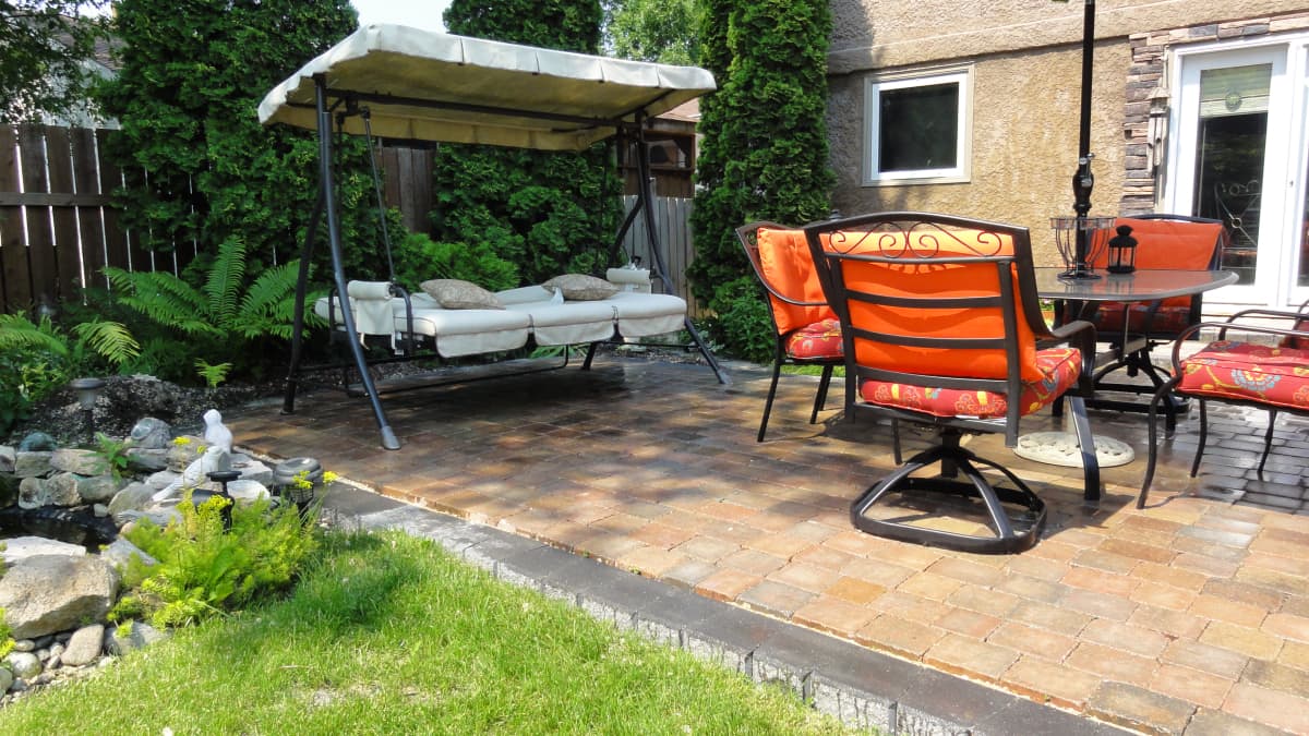 How To Build A Patio With Paving Stones Dengarden