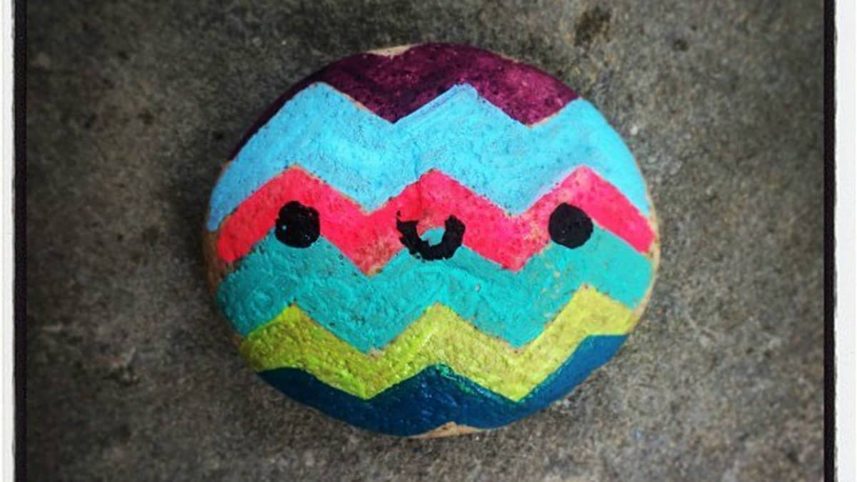 Painted Stone Crafts : Painted Stone