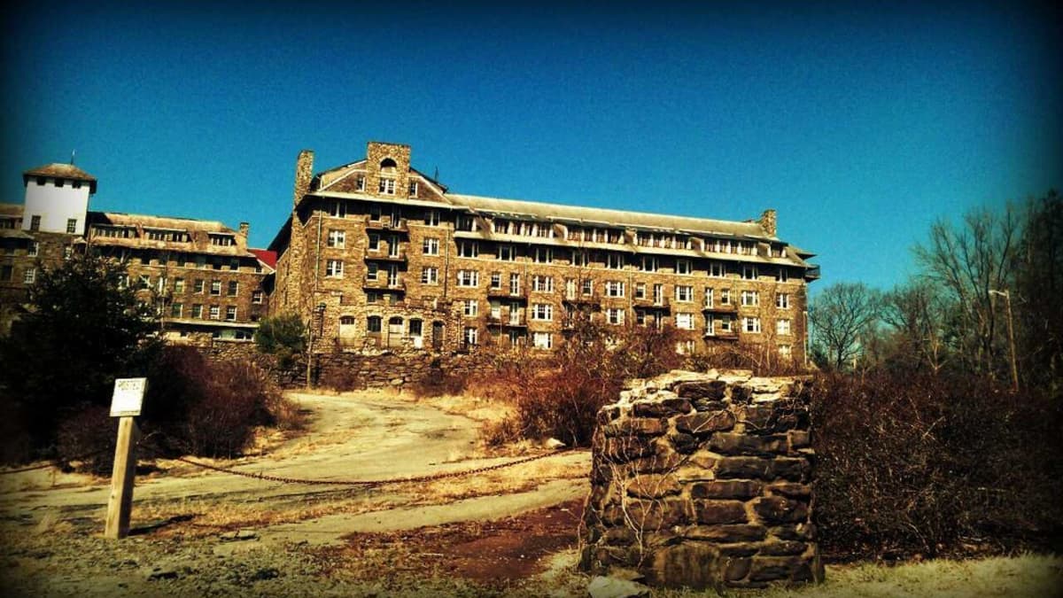 Abandoned Honeymoon Resorts of the Pocono Mountains