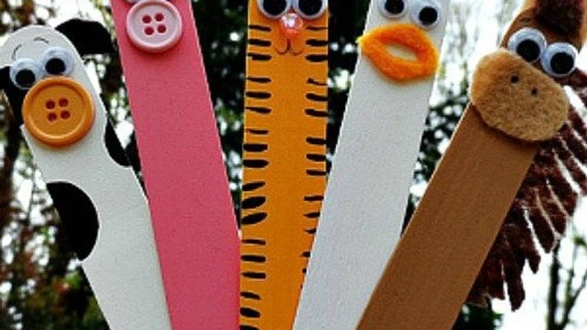 45 Outstanding Popsicle Craft Stick DIY Ideas - FeltMagnet