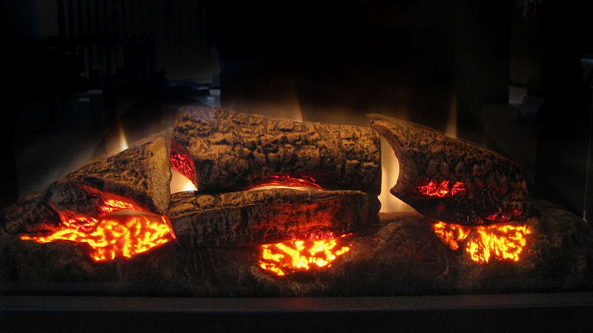 How Electric Inserts Differ From Vent-Free Gas Fireplaces - Dengarden