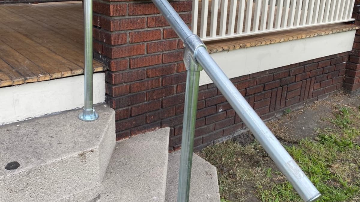 How To Build An Exterior Steel Handrail And Save A Bundle Dengarden