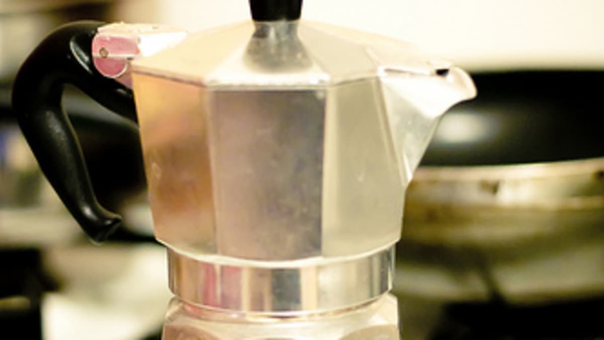 Bialetti Moka Pot (9-Cup Moka Express)  A Great Option for Brewing Great  Coffee 