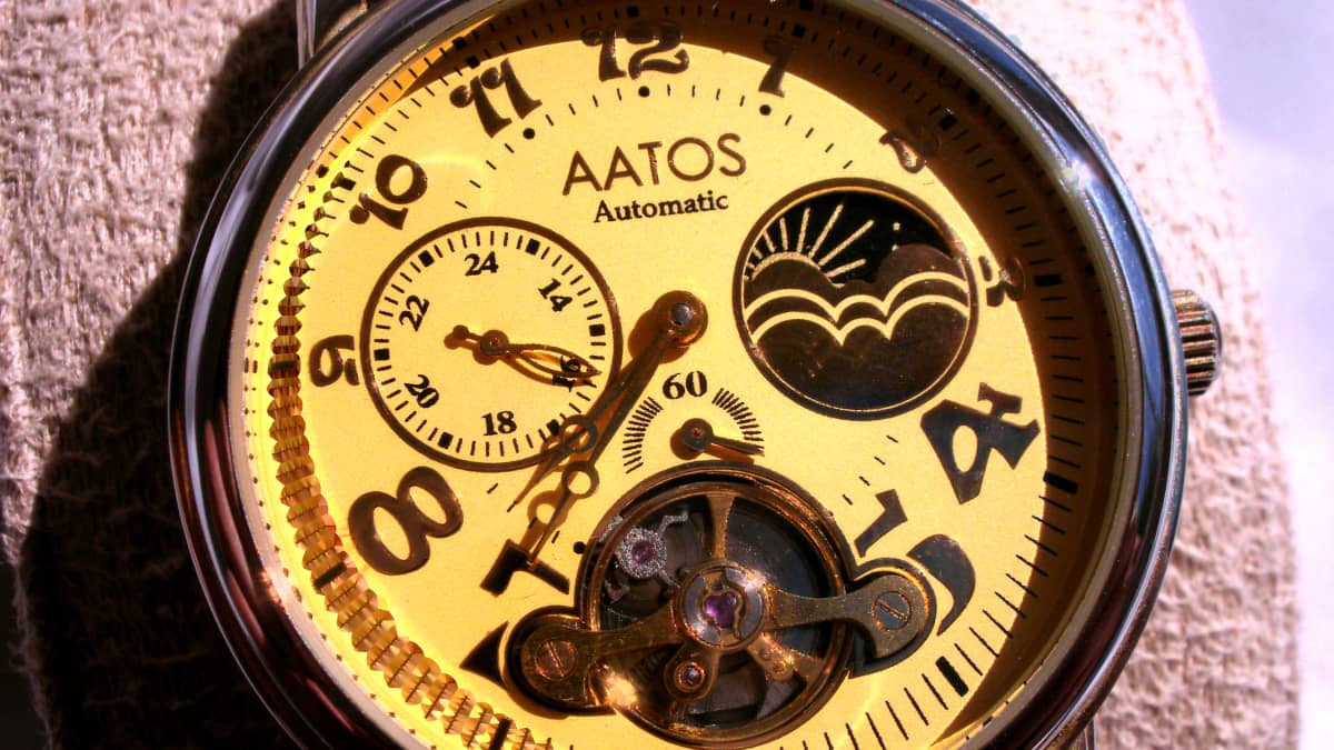 review of the aatos ladys automatic leather band wristwatch g adelalgg